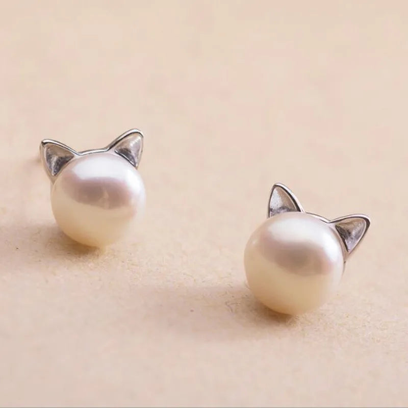 Cat Pearl Ear Stud Earrings