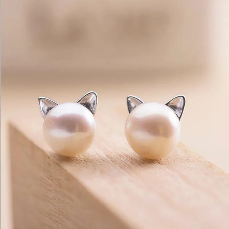 Cat Pearl Ear Stud Earrings