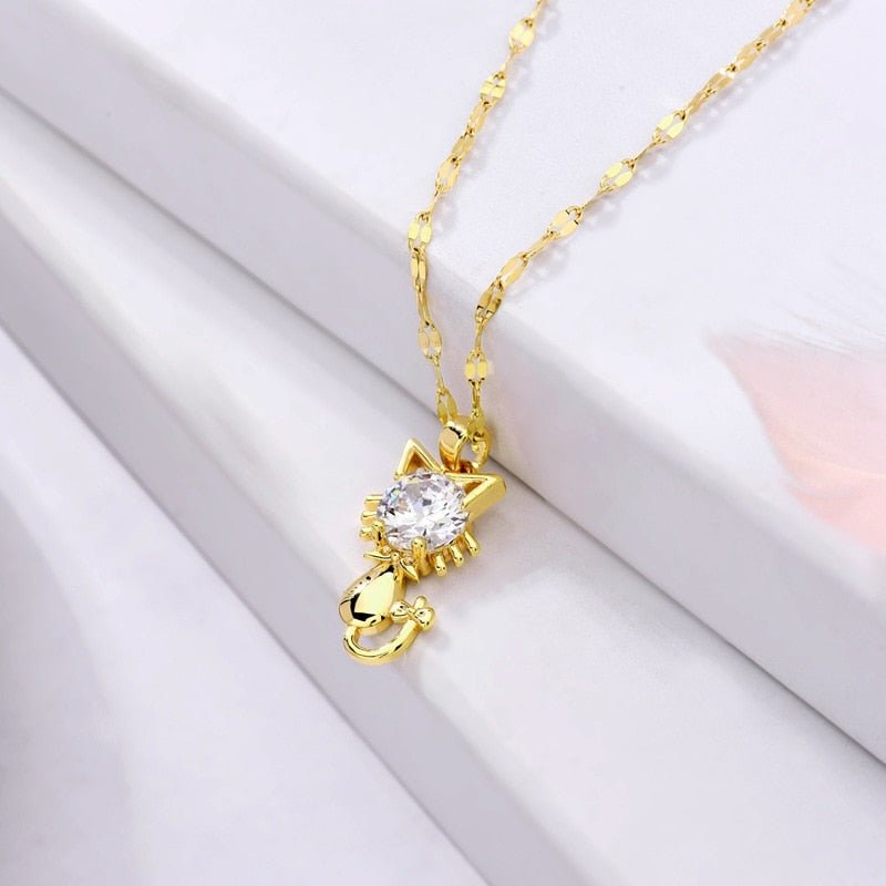 Gold-plated cat necklace with cubic zirconia