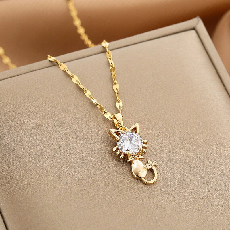 Gold-plated cat necklace with cubic zirconia