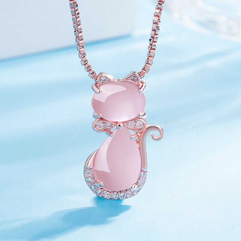 Pink stone adorable cat necklace with cubic zirconia